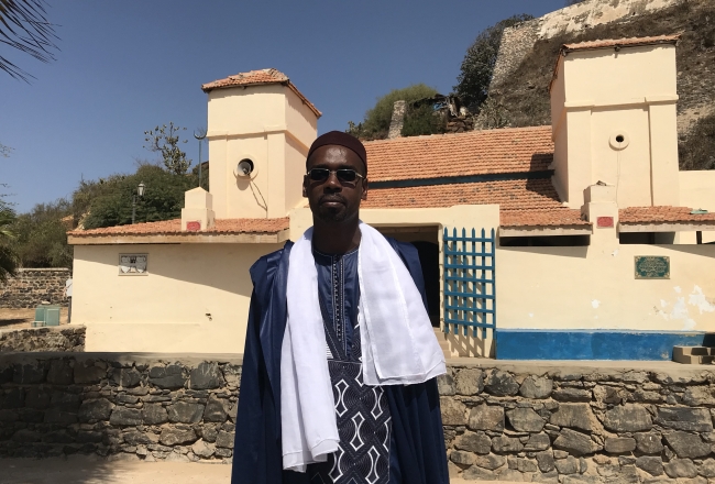 Köle Adası'ndaki tek cami için Türkiye'ye çağrı